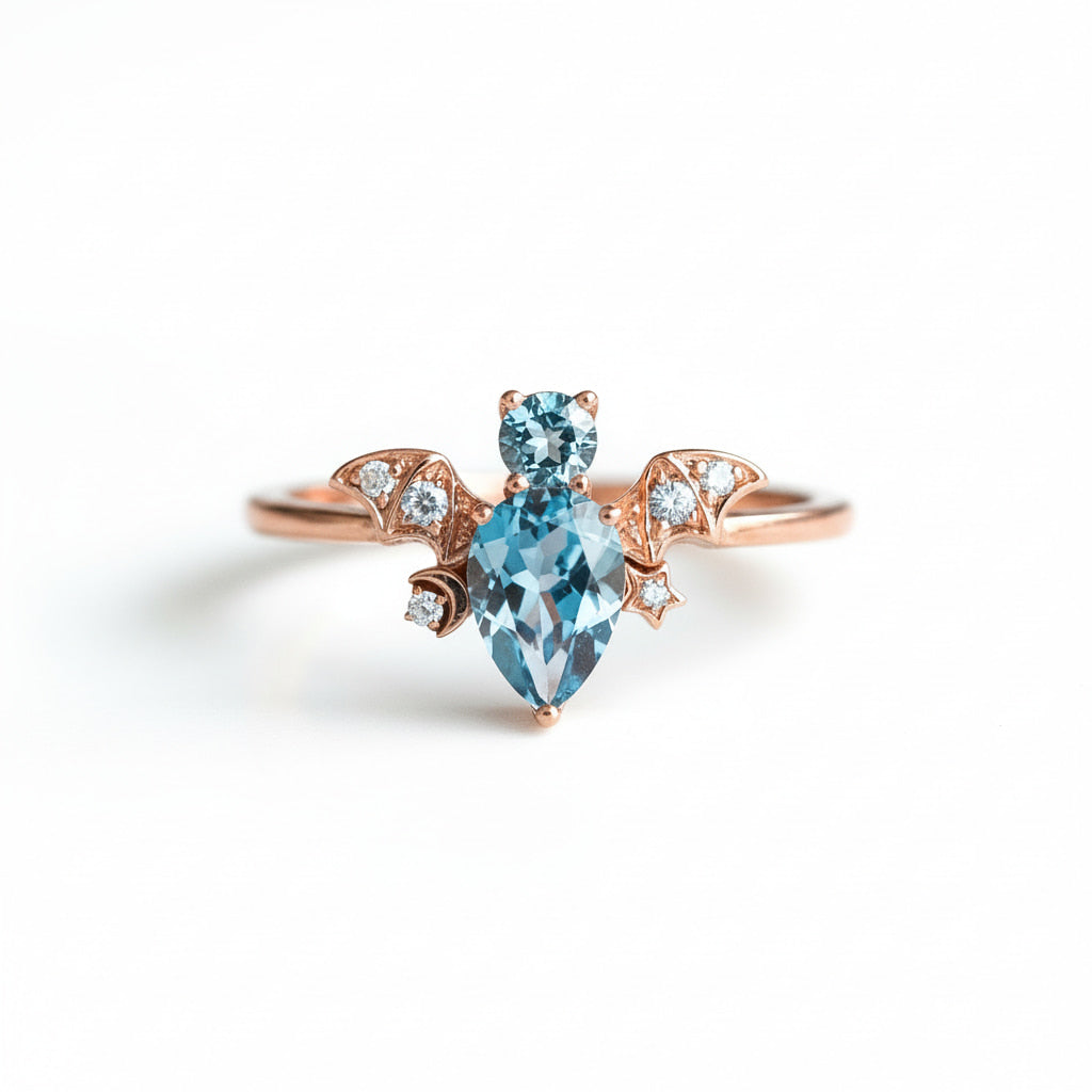 Ring mit funkelnder blauer „Fledermaus“ CrystalScents