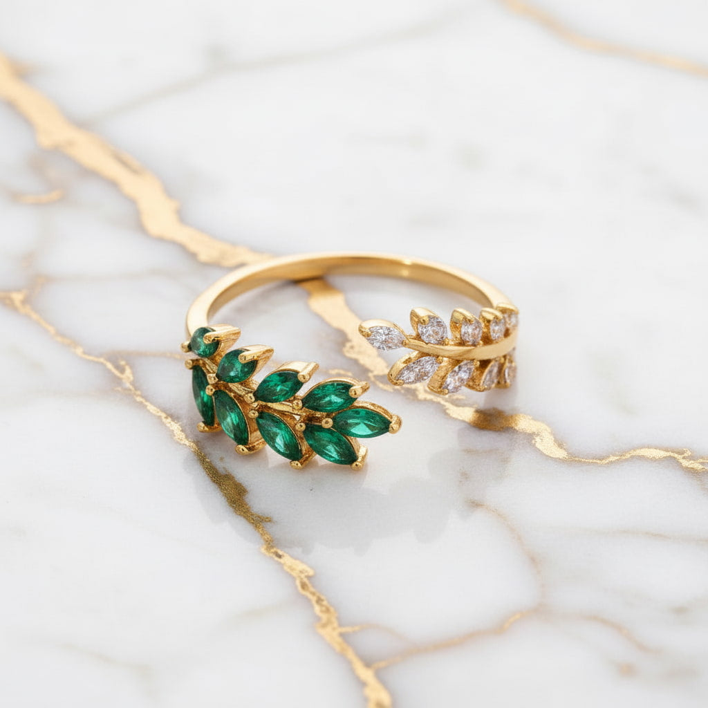 Ring mit offenem Blatt-Design in Grün CrystalScents