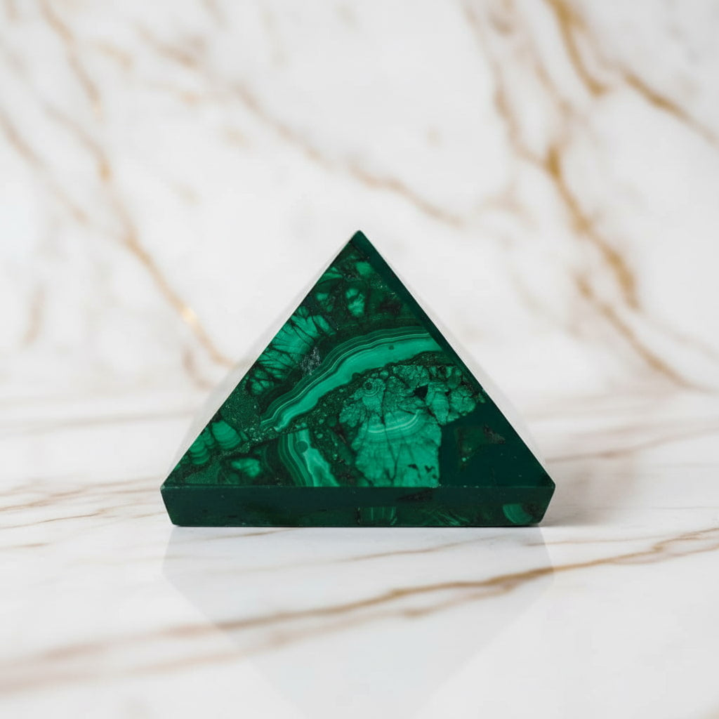 Malachit Pyramide – Stabilität & Erdung CrystalScents