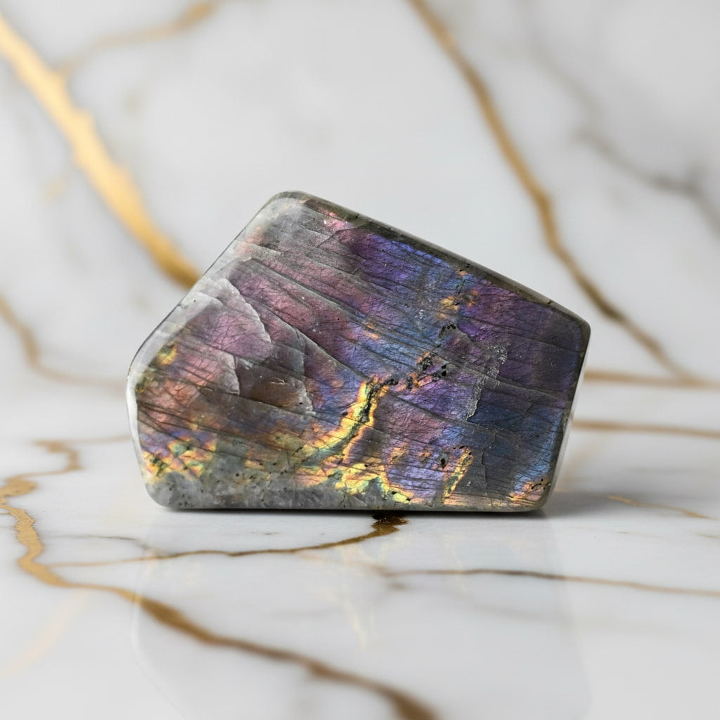 Labradorit Sunset Freiform – Feuriger Schimmer CrystalScents
