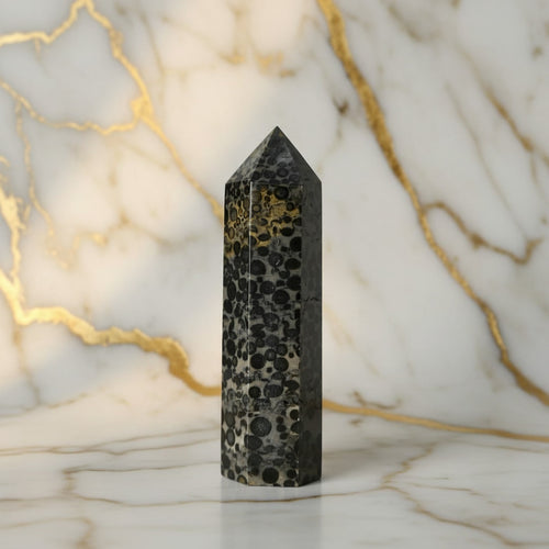 Leoparden Jaspis Obelisk – Kraftvolle Wirkung CrystalScents