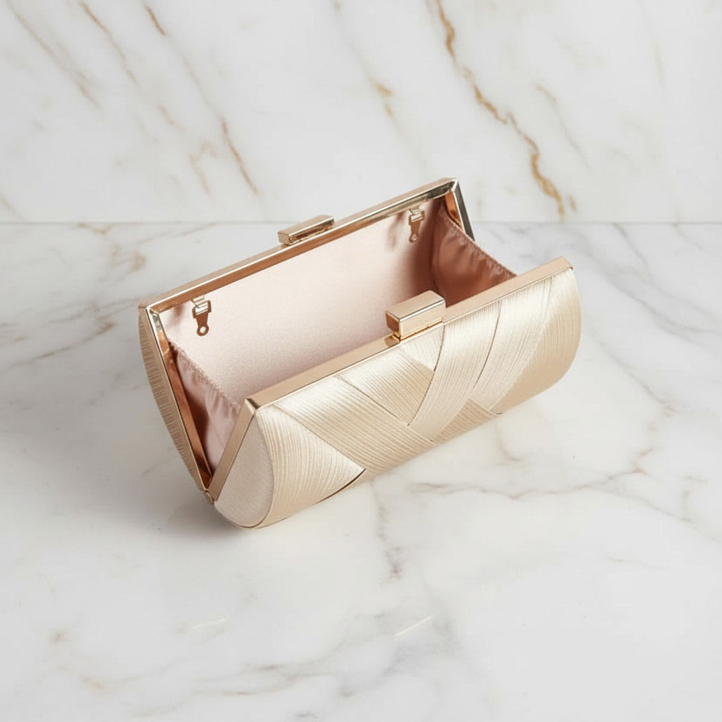 Clutch - funkelnder Begleiter für Abendoutfits CrystalScents