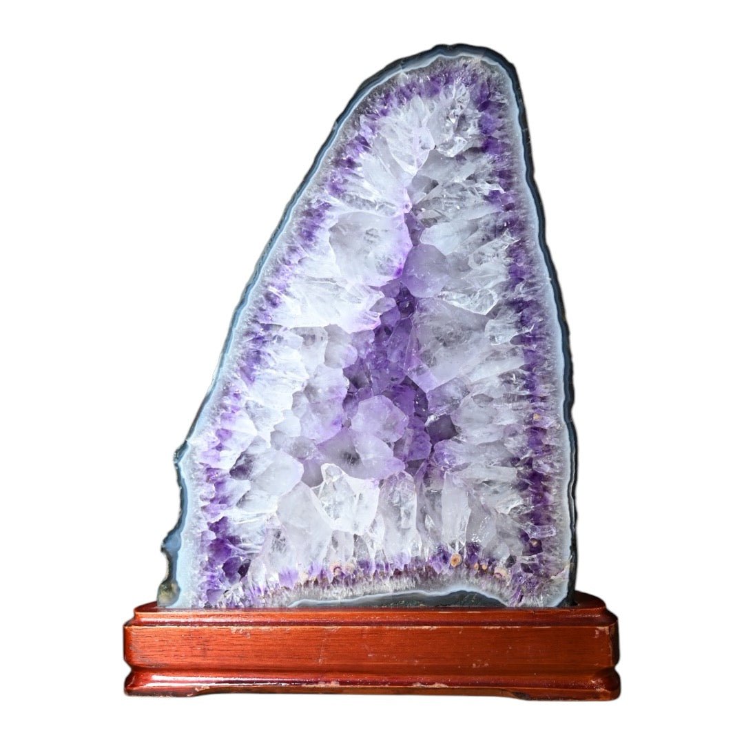 Amethystdruse auf Podest – Erdung & Schönheit