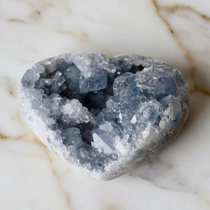 Celestit Cluster Herz – Liebe & Harmonie JETZT sichern CrystalScents
