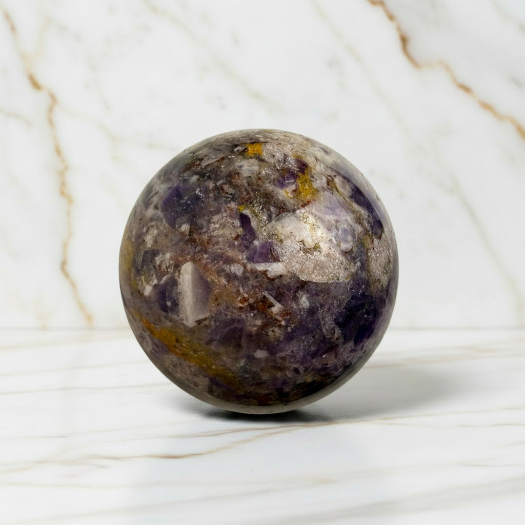 Amethyst Kugel – Ruhe & Inspiration CrystalScents