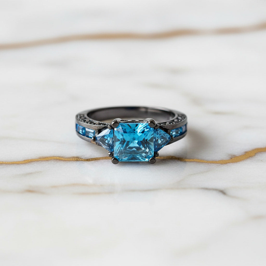 Ring in Silber mit quadratischem blauen Steinen CrystalScents