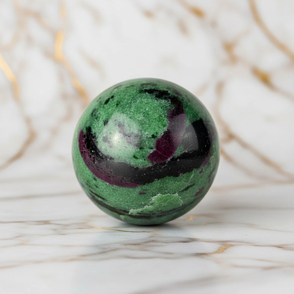 Rubin Zoisit Kugel – Energie & Lebensfreude CrystalScents