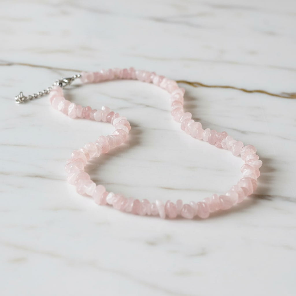Rosenquarz Splitter Halskette – Liebe & innere Harmonie