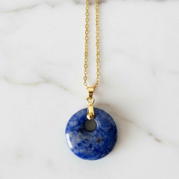 Sodalit Halskette - Rundes Design CrystalScents