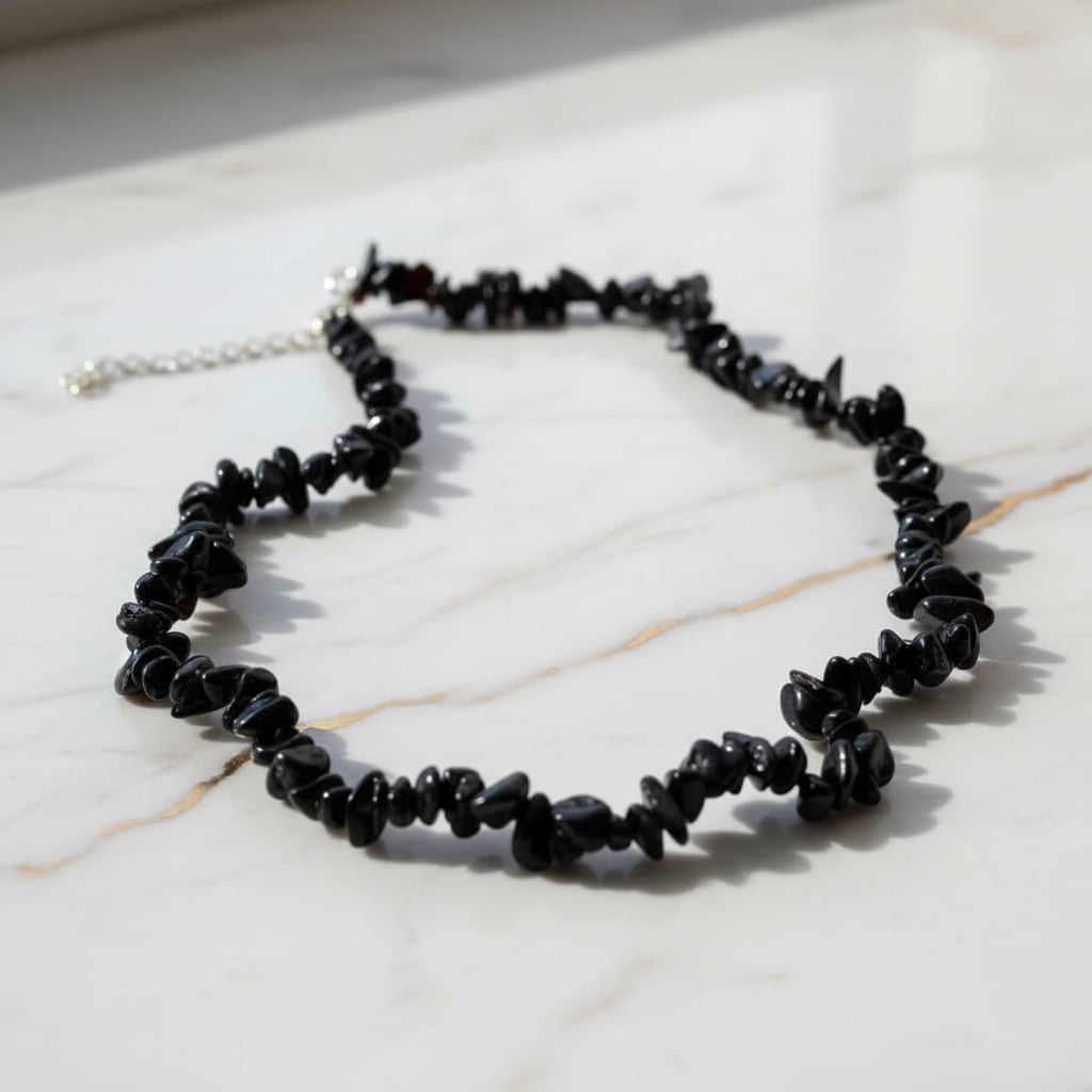 Achat Splitter Halskette – Schwarze Natursteinsplitter