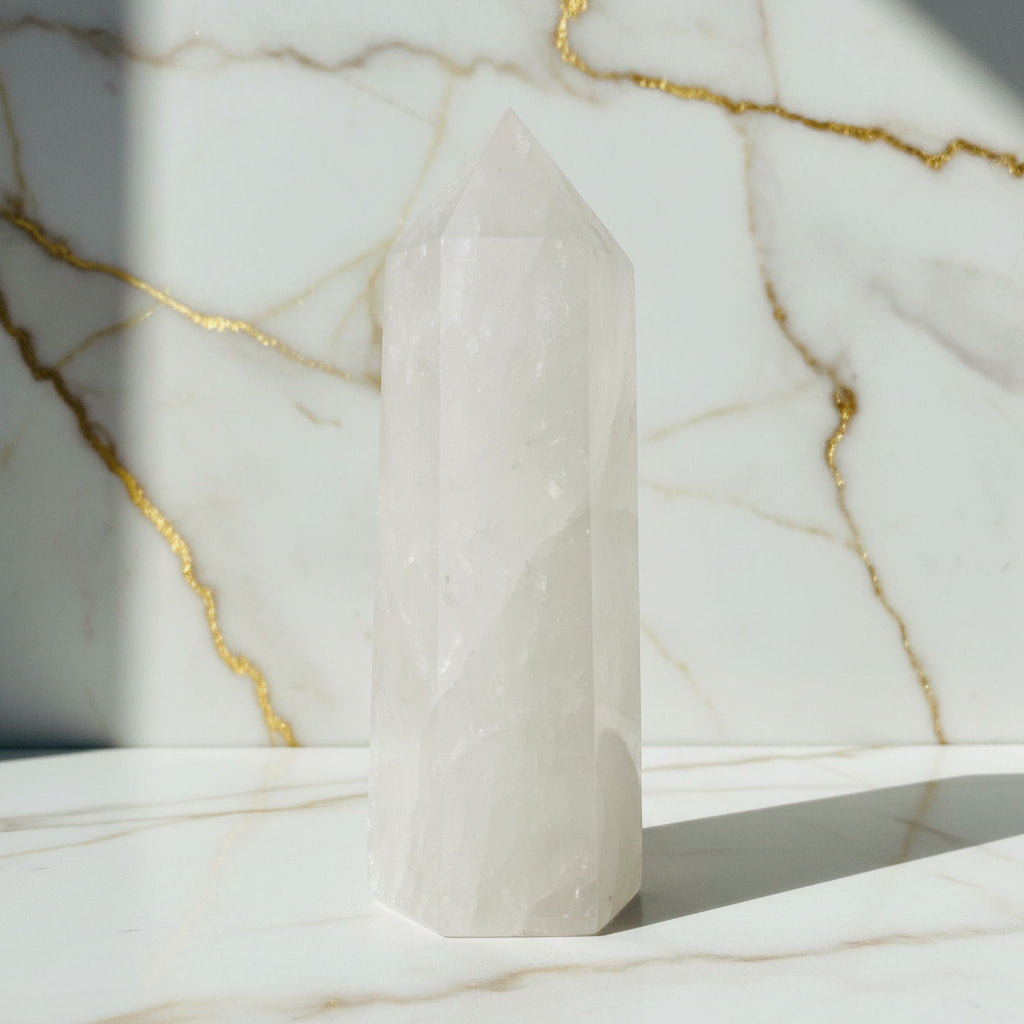 Bergkristall Obelisk – Energiewunder JETZT entdecken CrystalScents