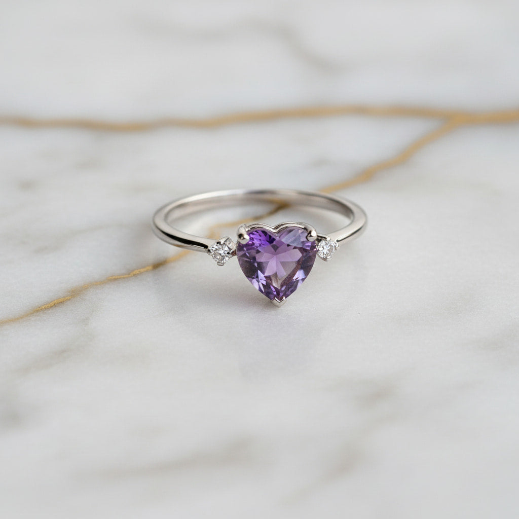 Amethyst Ring - Liebevoller Begleiter