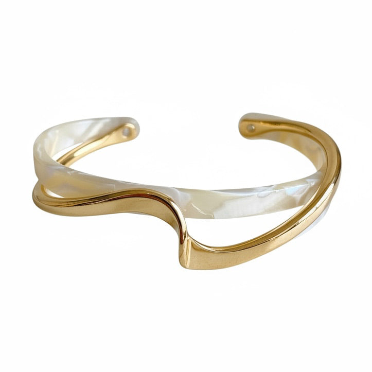Armband - Wellenform mit Kunstperle in Weiß & Gold CrystalScents