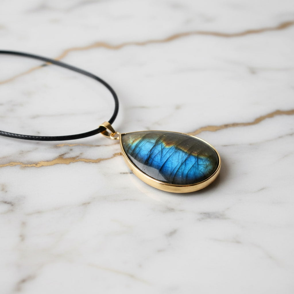 Labradorit Halskette – Schutz & Energie JETZT sichern CrystalScents