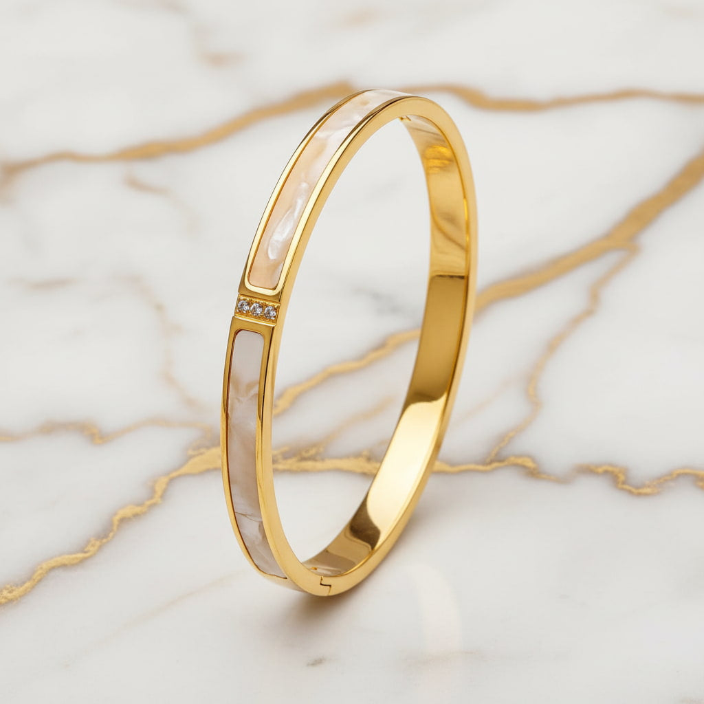 Armband mit Perlmutt in Gold – für stilvolle Momente CrystalScents