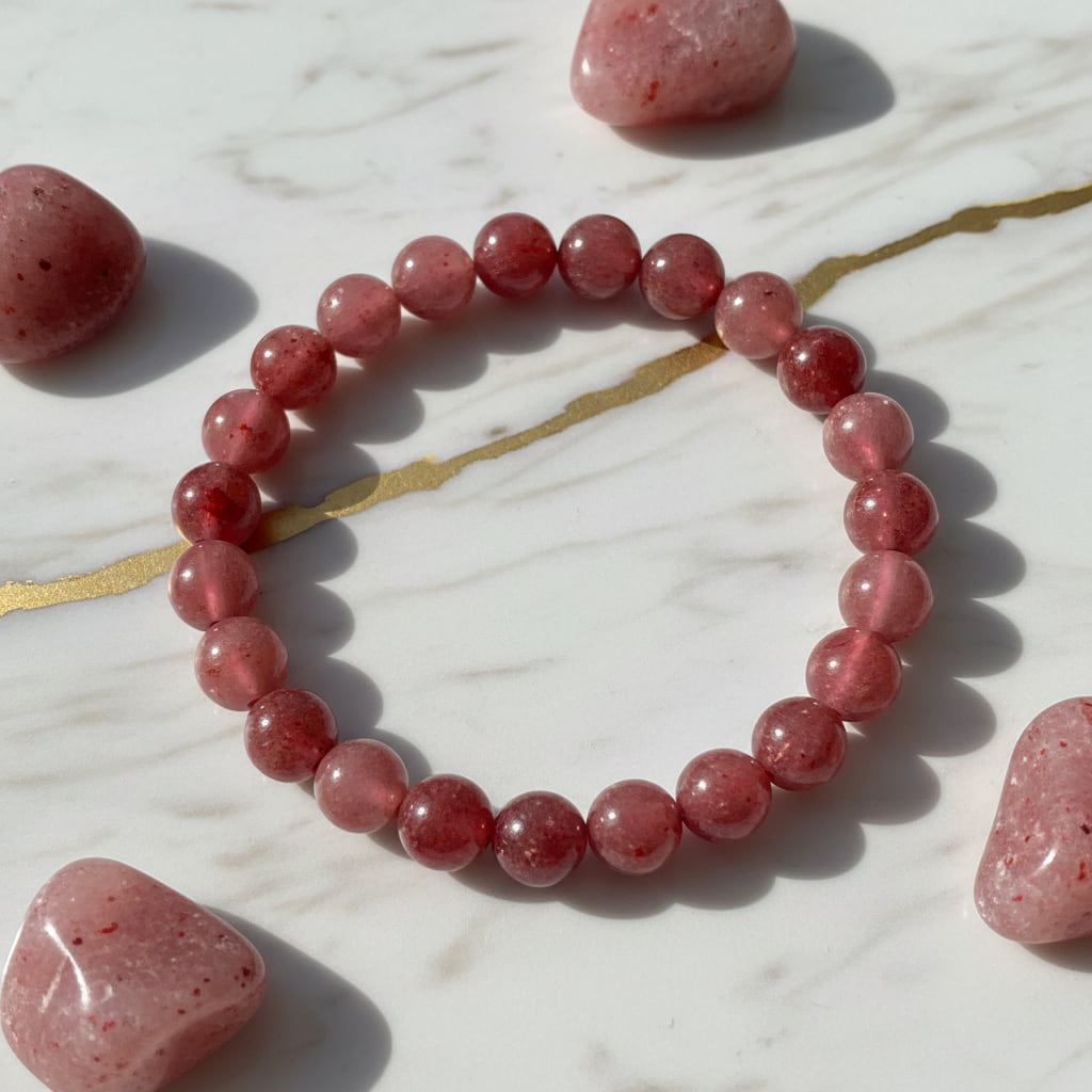 Erdbeerquarz Kugelarmband – Optimismus & Freude CrystalScents