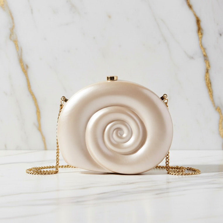 Clutch - im hellen Muschel Design CrystalScents