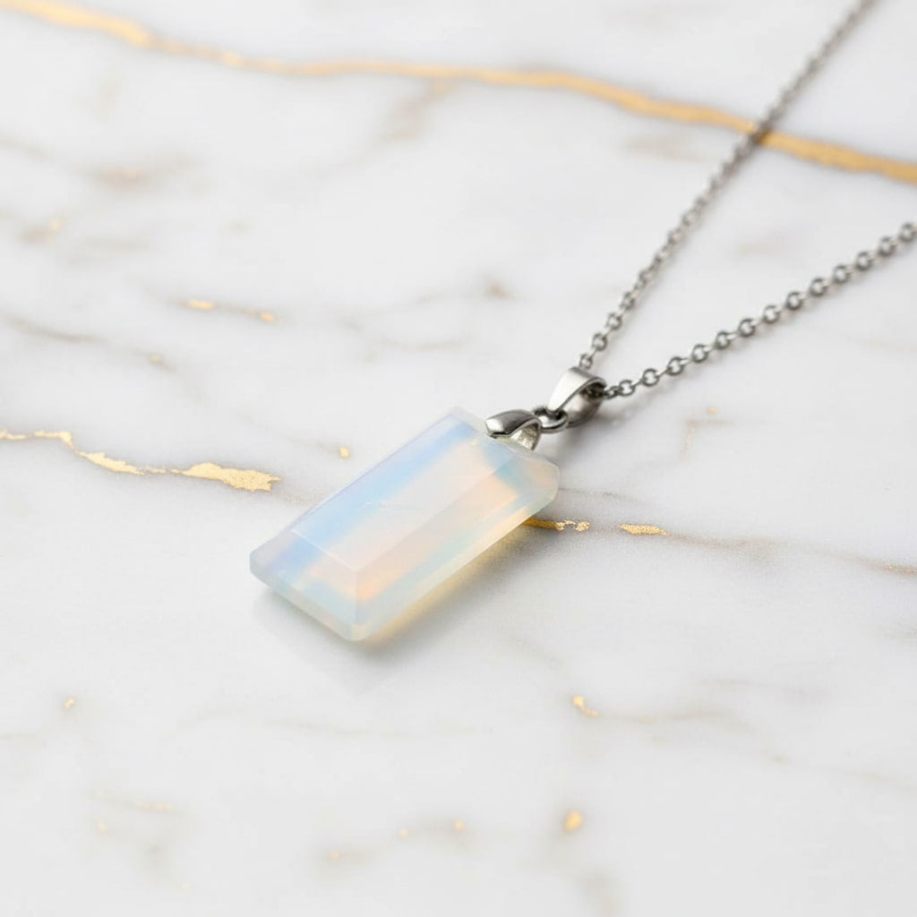 Opalit Halskette - Geschliffener Anhänger CrystalScents