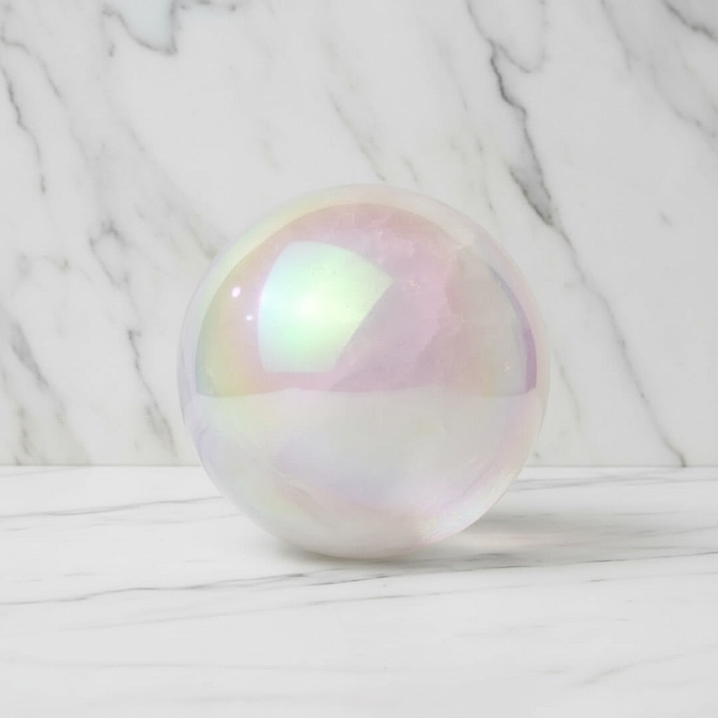 Große Bergkristall Kugel mit Aura – Klarheit & Harmonie CrystalScents