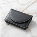 Visitenkartenetui Kunstleder Schwarz – Elegantes Etui für Business CrystalScents