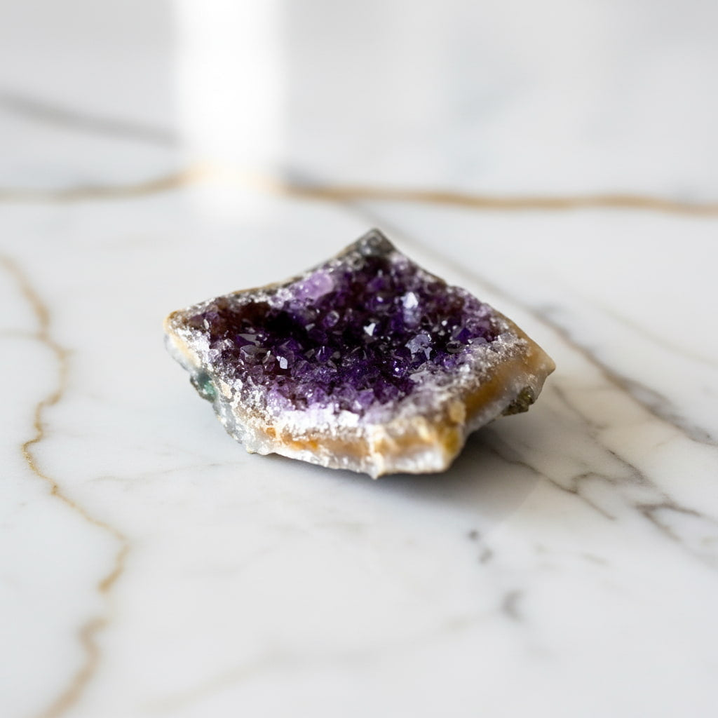 Amethyst Cluster – Schutz & Energie CrystalScents
