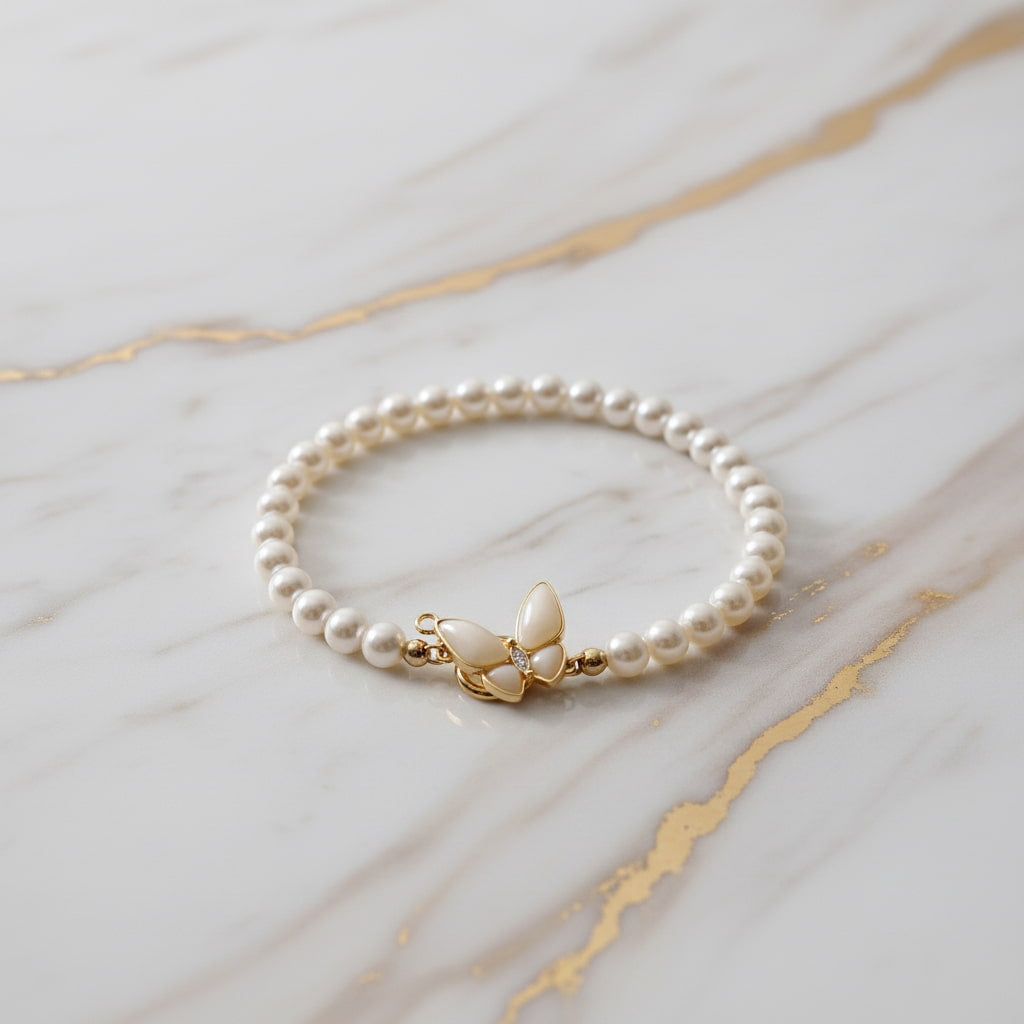 Perlenarmband mit Schmetterling – Leichtigkeit & Charme CrystalScents