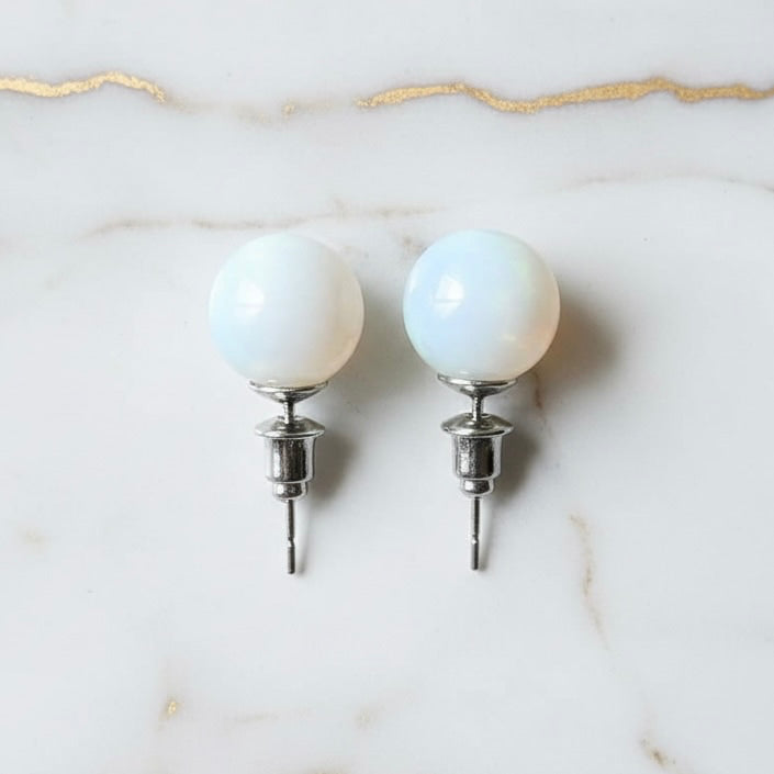 Ohrstecker mit Opalit-Kugel – dezenter Akzent CrystalScents