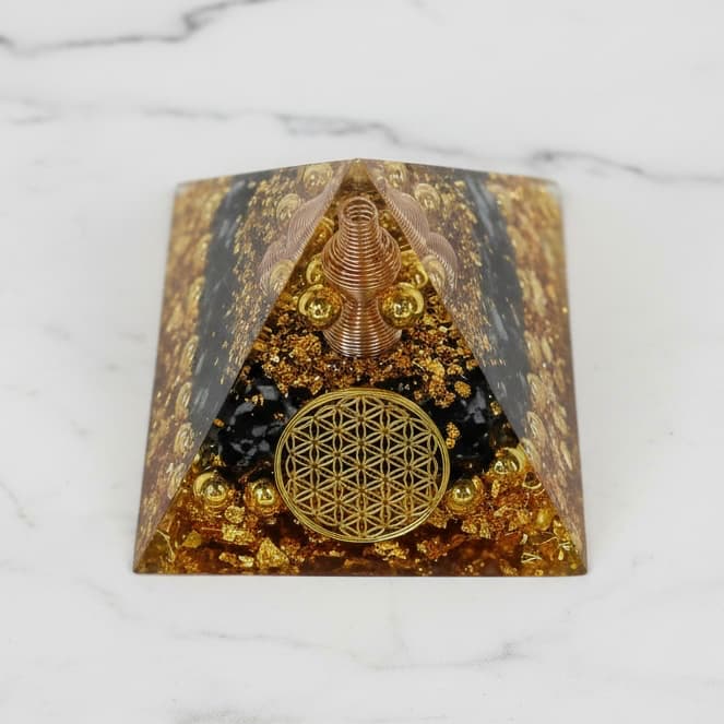 Orgonit Pyramide - Schneeflocken Obsidian