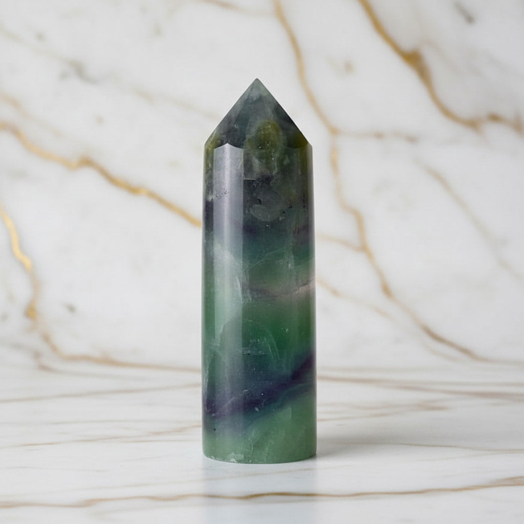 Fluorit Obelisk – Kraftvoll & Intensiv JETZT sichern CrystalScents