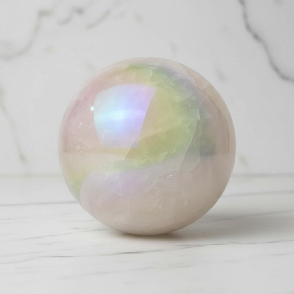 Große Bergkristall Kugel mit Aura – Klarheit & Harmonie CrystalScents