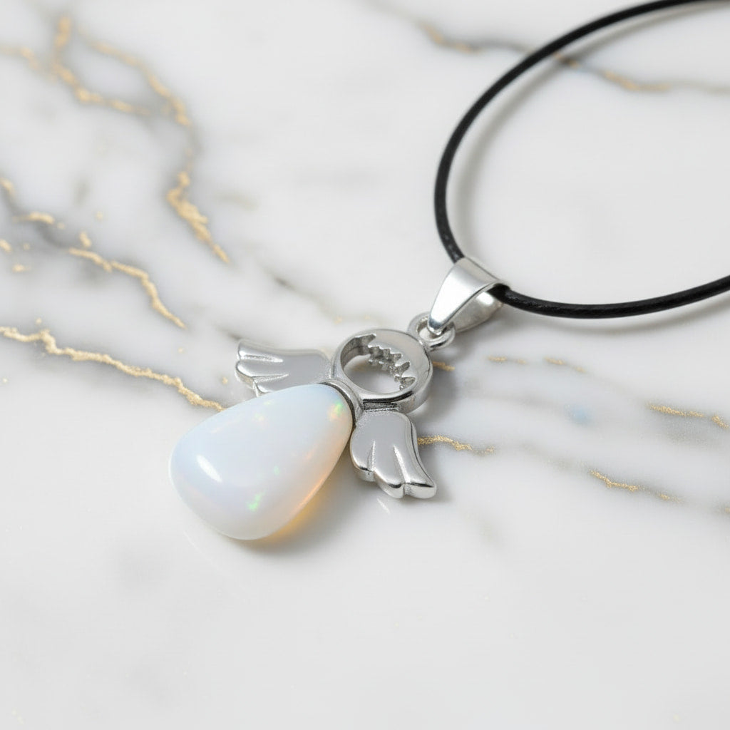 Opalit Halskette - Schutzengel Anhänger CrystalScents