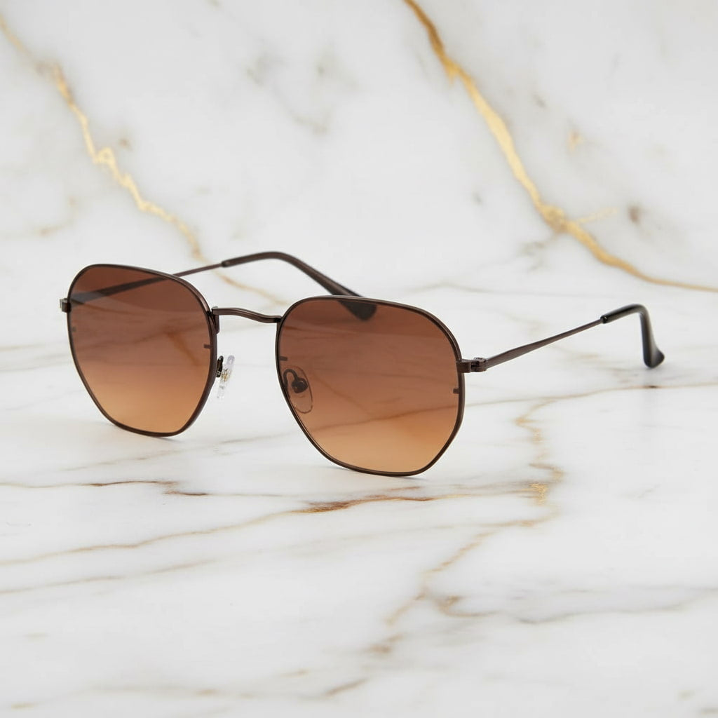 Sonnenbrille – Braun mit schwarzem Rahmen CrystalScents
