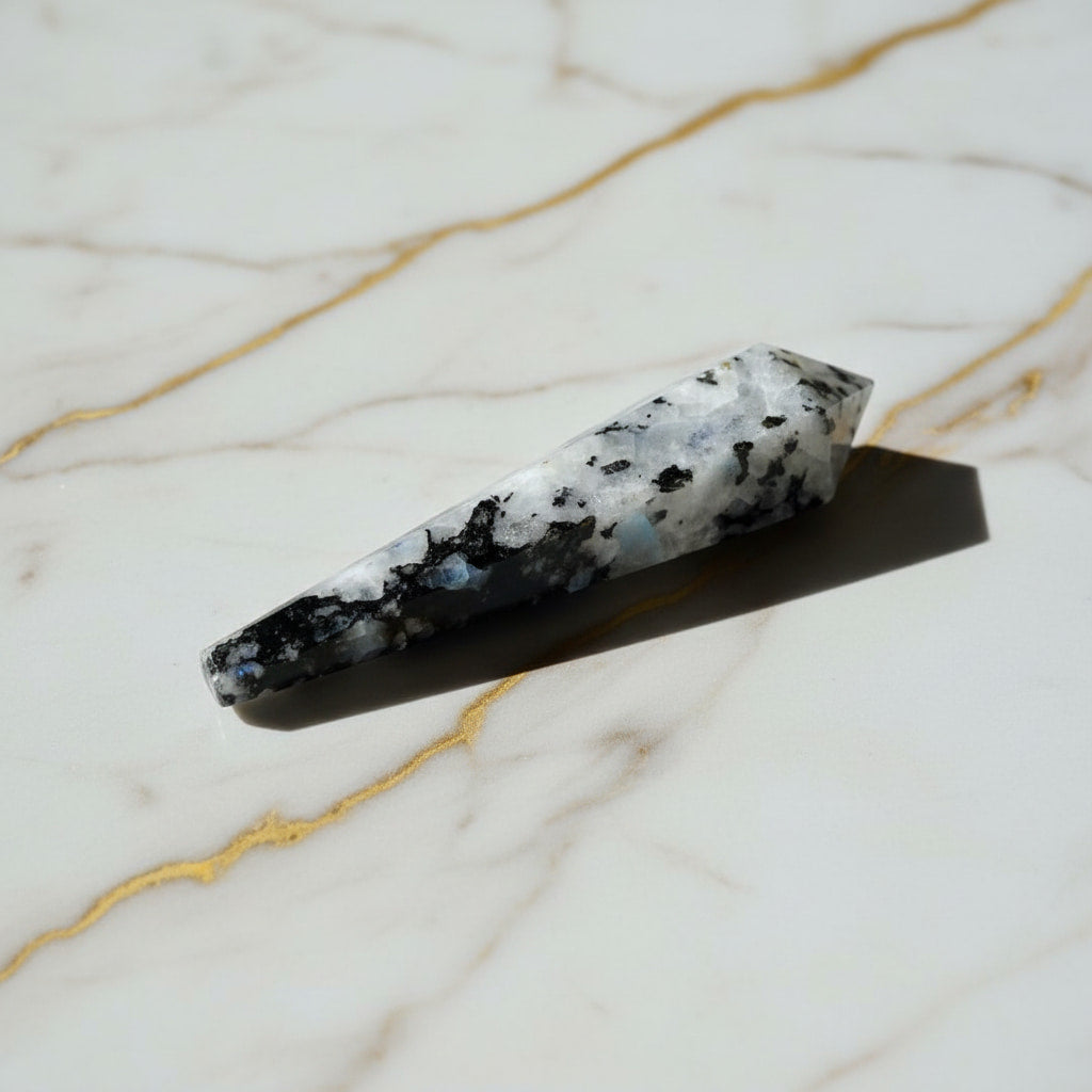 Mondstein Zepter – Für innere Balance und Harmonie CrystalScents