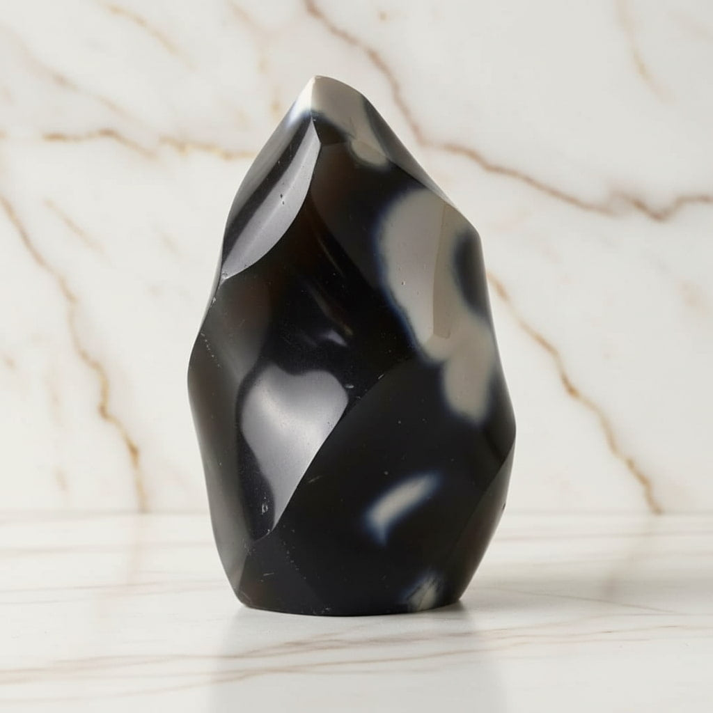 Achat Flamme – in Schwarz-Weiß