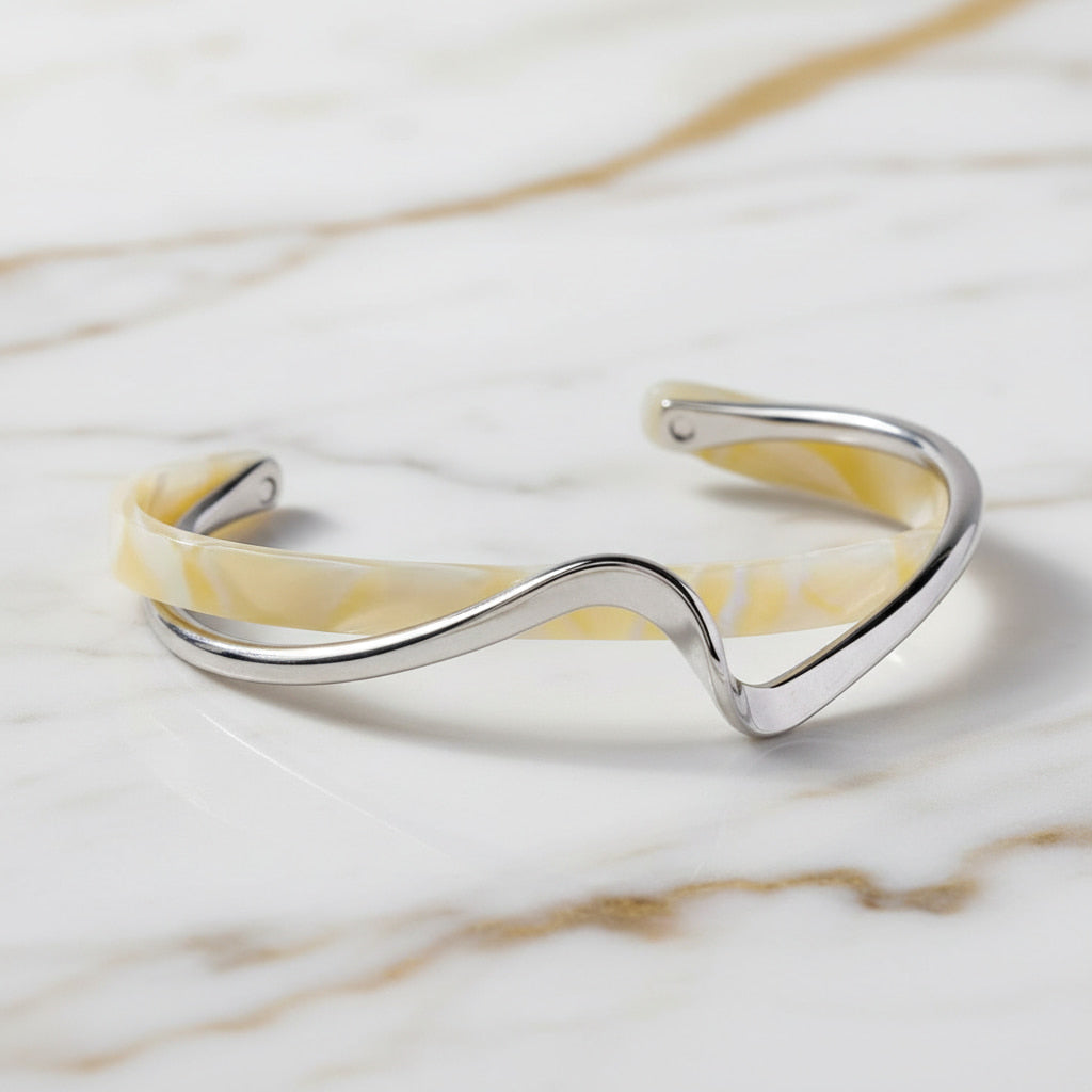 Armband – Offene Wellenform in Weiß & Silber CrystalScents