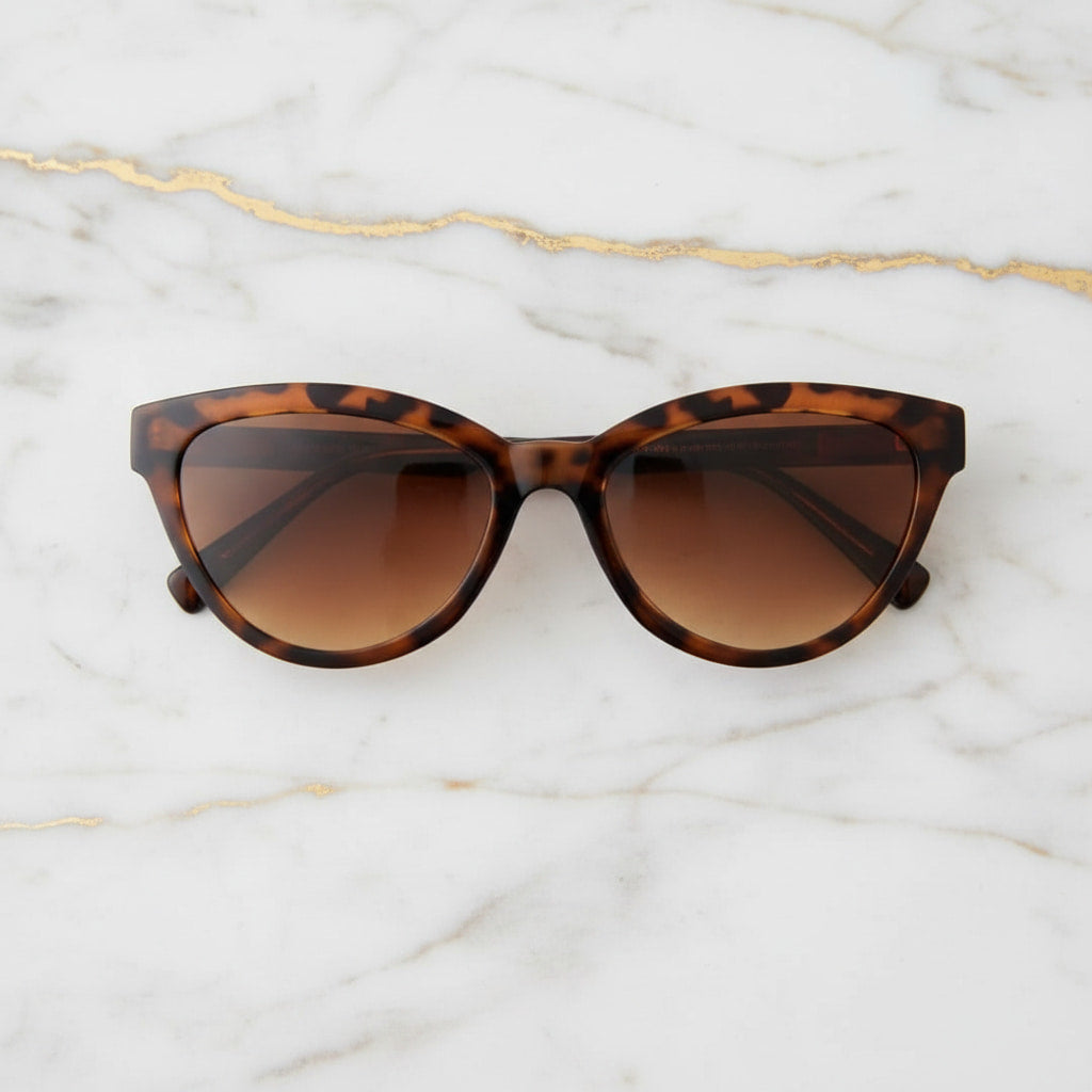 Sonnenbrille Cateye – Geflecktes Design für stilvolle Sommer-Looks CrystalScents