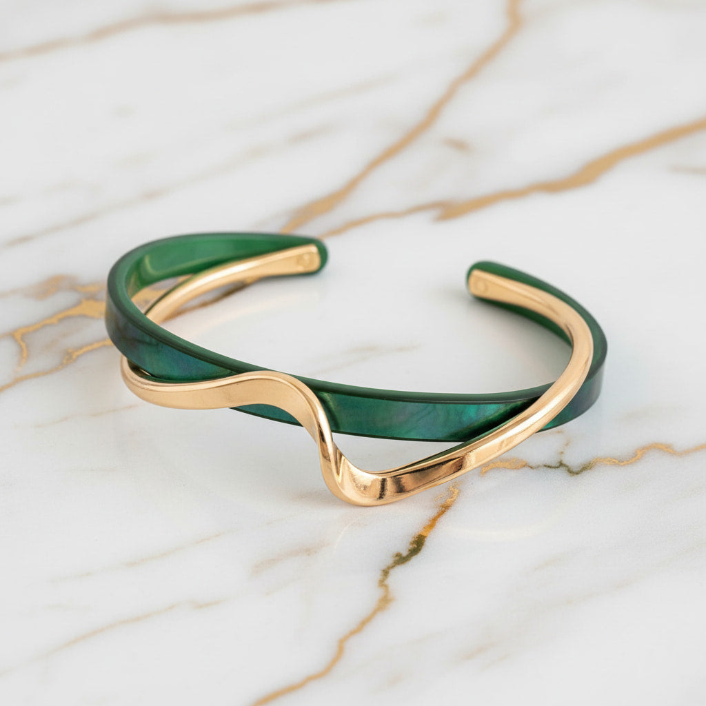 Armband – Offene Wellenform mit Gold & Grün CrystalScents