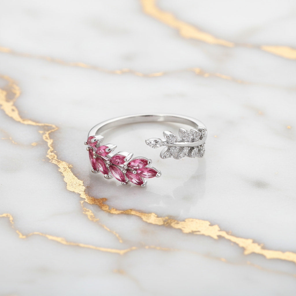 Ring in Silber mit offenem Blatt-Design in Rot CrystalScents