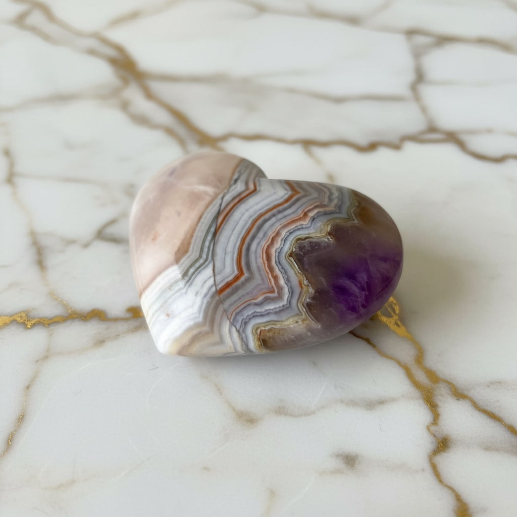 Amethyst Achat Herz – Zarter Glücksbringer
