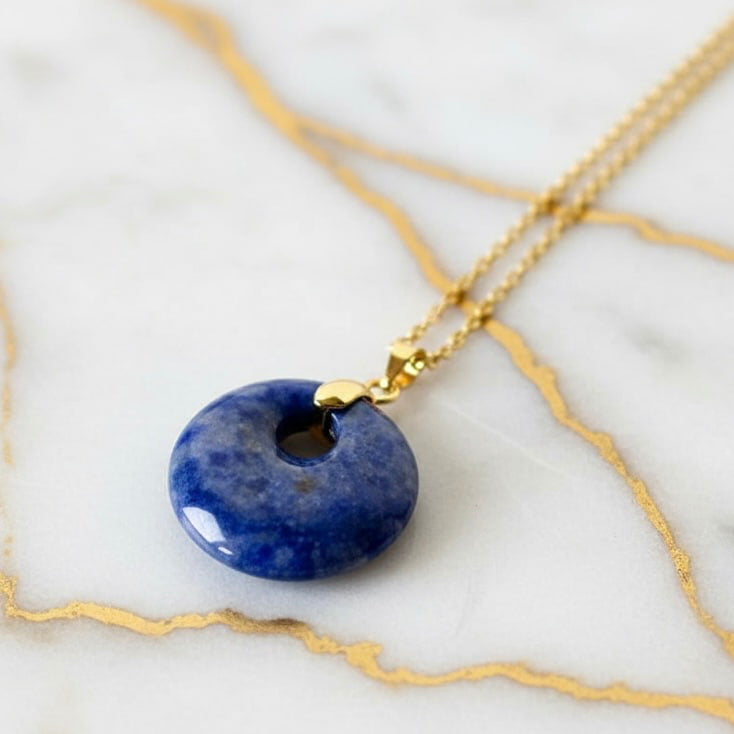 Sodalit Halskette - Rundes Design CrystalScents