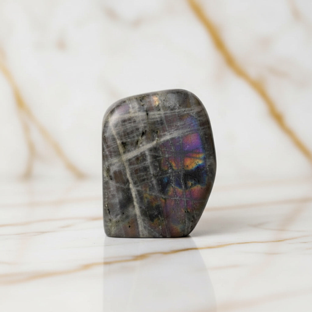 Labradorit Sunset Freiform – Irisierender Farbwechsel CrystalScents