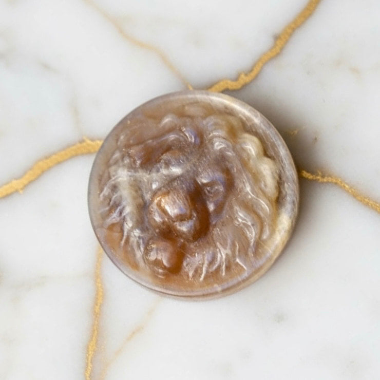 Mondstein Löwe – Kraftvoller Talisman JETZT sichern CrystalScents