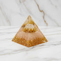 Rosenquarz Orgonit Pyramide - Goldener Lotus CrystalScents