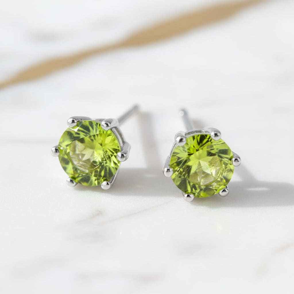 Peridot Ohrringe - Facetten & Licht