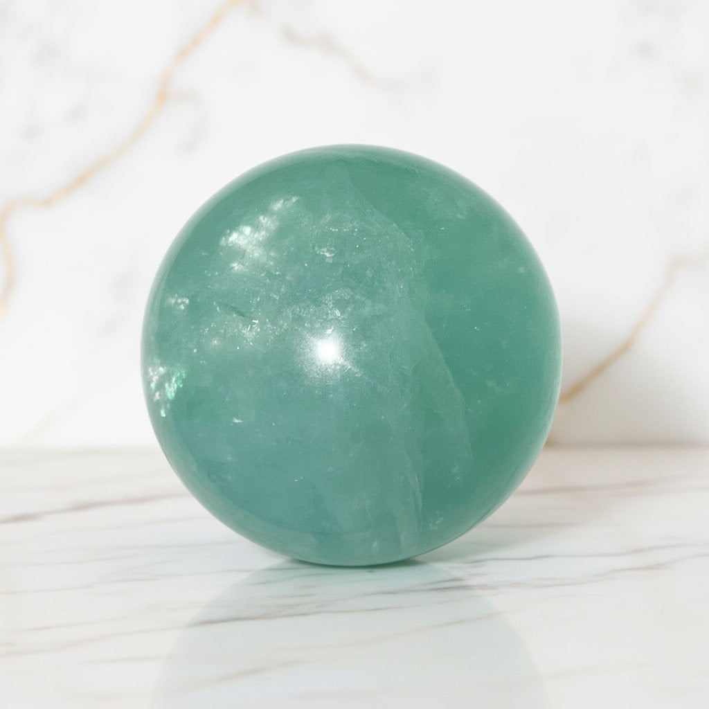 Fluorit Kugel – Leuchten & Strahlen CrystalScents