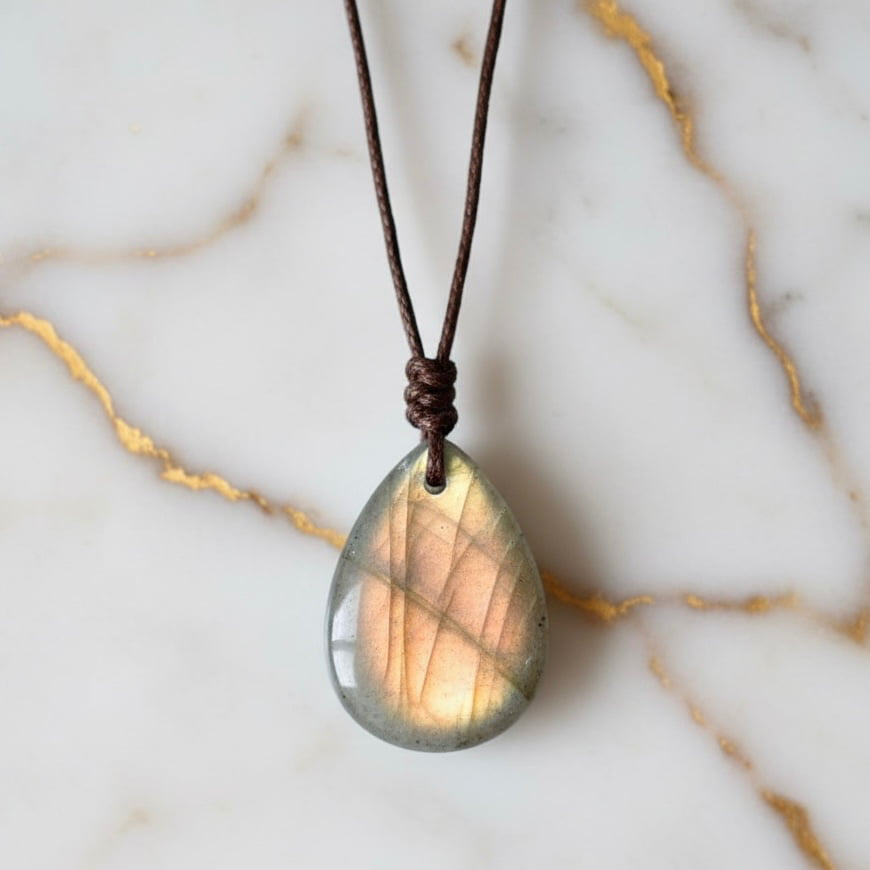 Labradorit Halskette - Tropfenförmiger Anhänger
