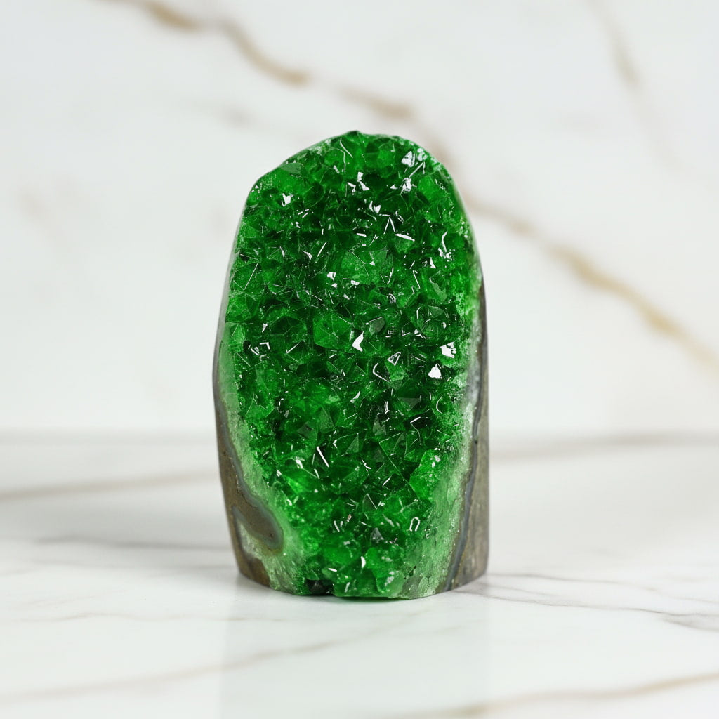 Amethystdruse – Grüne Kristallspitzen CrystalScents