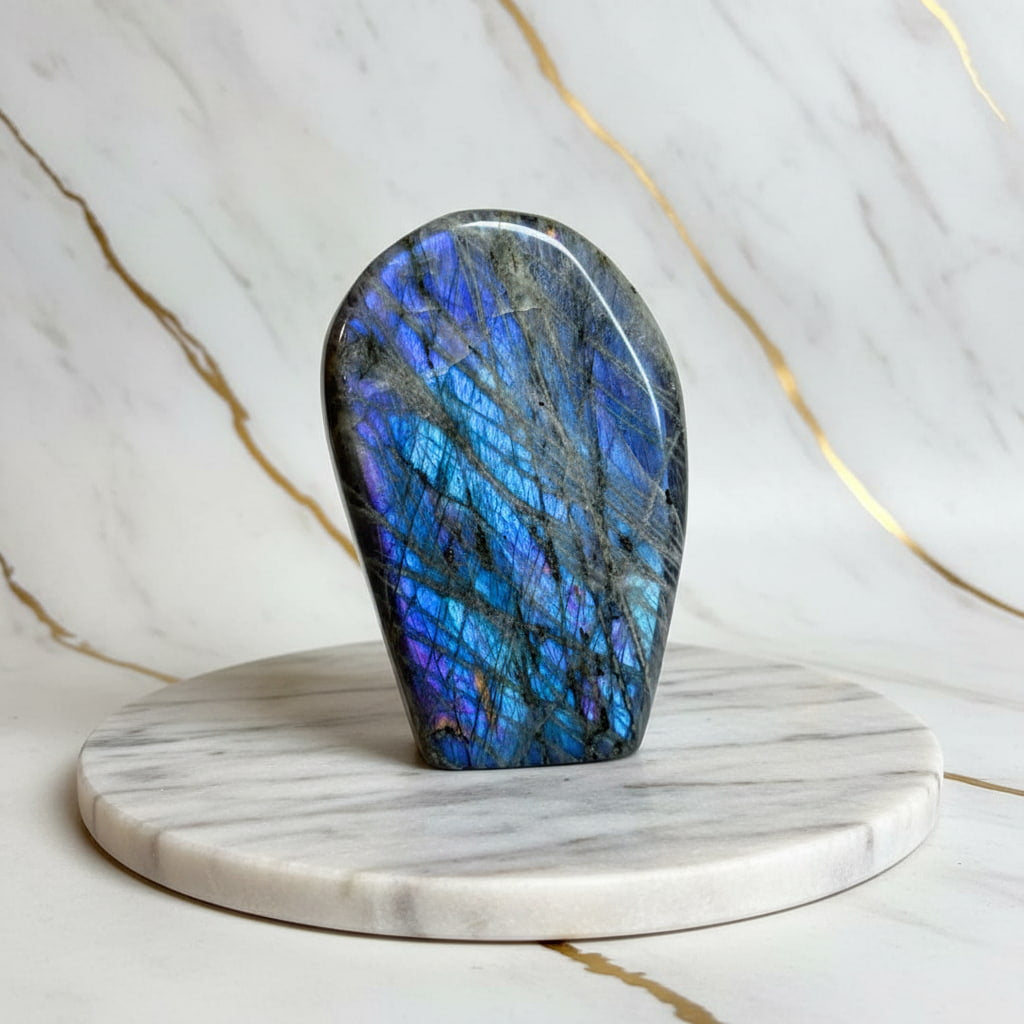 Labradorit Sunset Freiform – Glänzendes Unikat mit Tiefe CrystalScents