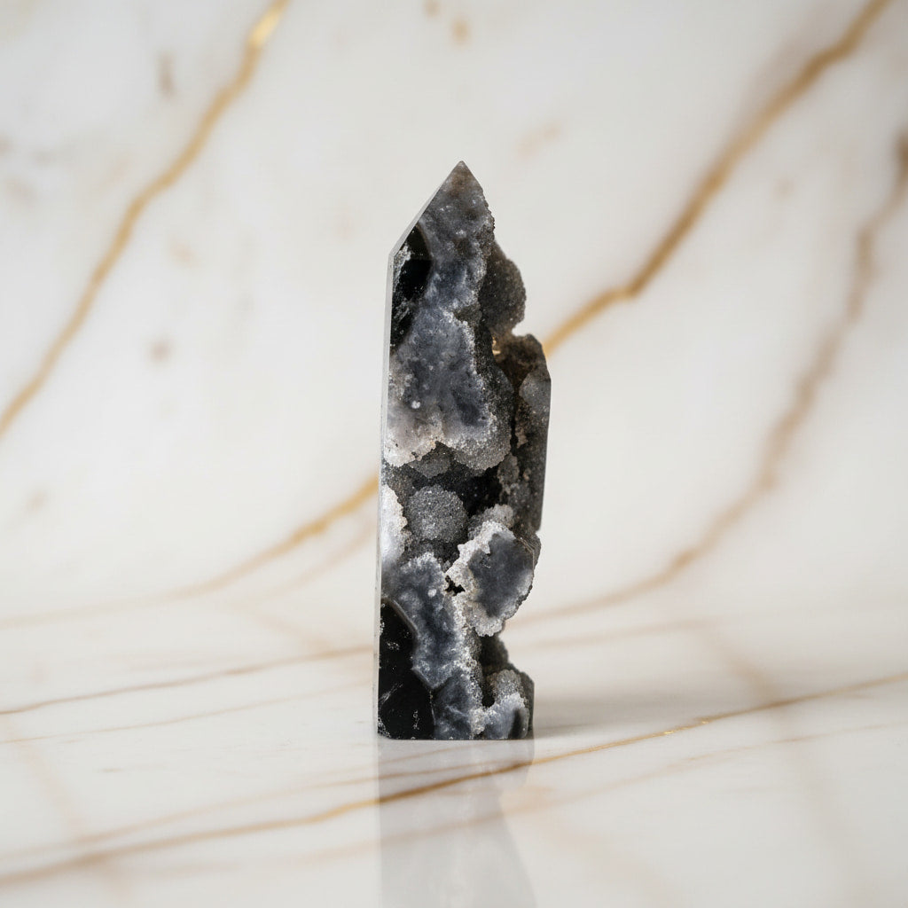 Sphalerit Obelisk – Zentrierung & Balance JETZT sichern CrystalScents