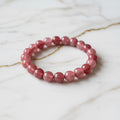 Erdbeerquarz Kugelarmband – Optimismus & Freude CrystalScents